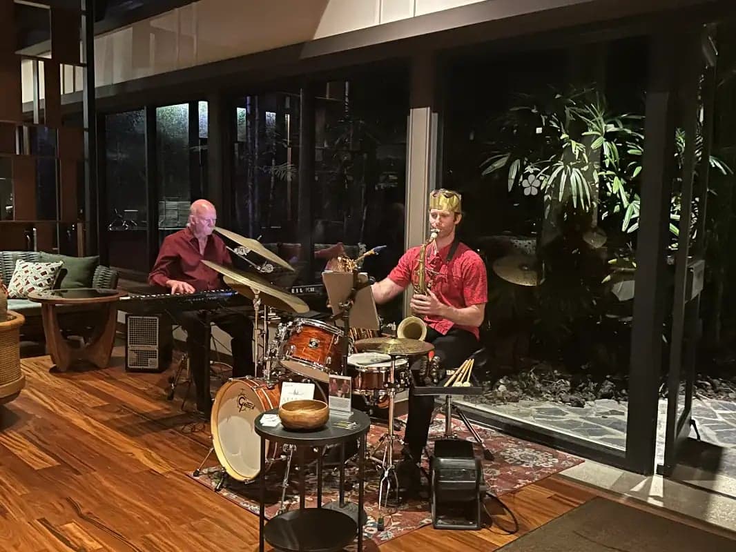 Jazz at Manta-Jesse Snyder & Gary Washburn