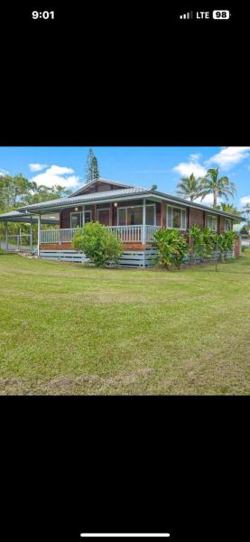 Marketplace thumbnail for Furnished 3 Bedroom/2 Bath Home for Rent in Leilani Estates