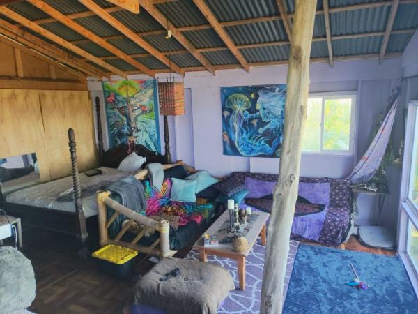 Marketplace thumbnail for Off-Grid Living Rental in Kaimu with Hale and Amenities