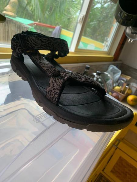 Marketplace thumbnail for Teva Hurricane Hiking Sandals Men's Size 11